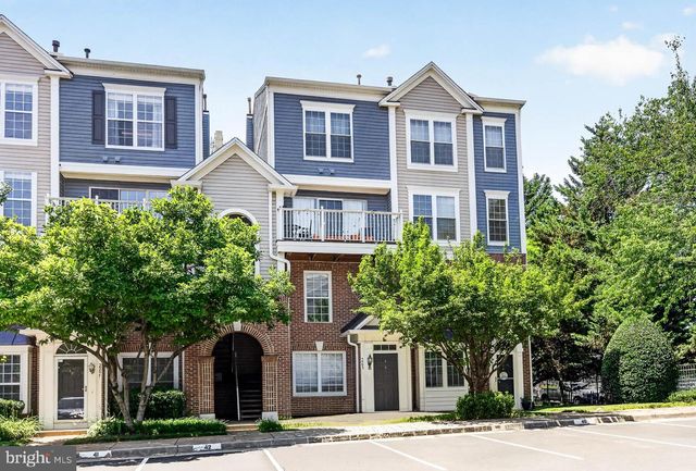 2293 VILLAGE CROSSING RD, Falls Church, VA 22043
