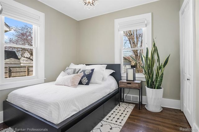 1302 Butternut Avenue, Royal Oak, MI 48073