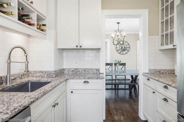 1302 Butternut Avenue, Royal Oak, MI 48073