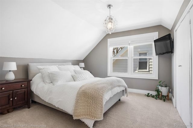 1302 Butternut Avenue, Royal Oak, MI 48073