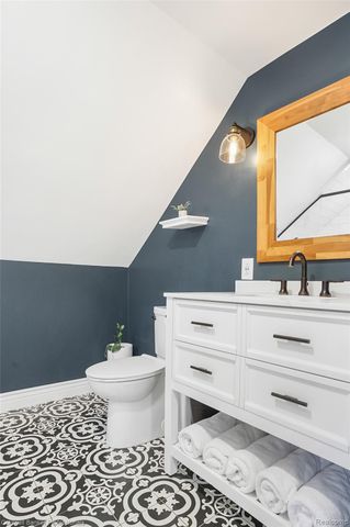 1302 Butternut Avenue, Royal Oak, MI 48073