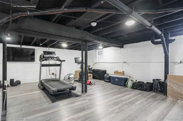 1302 Butternut Avenue, Royal Oak, MI 48073