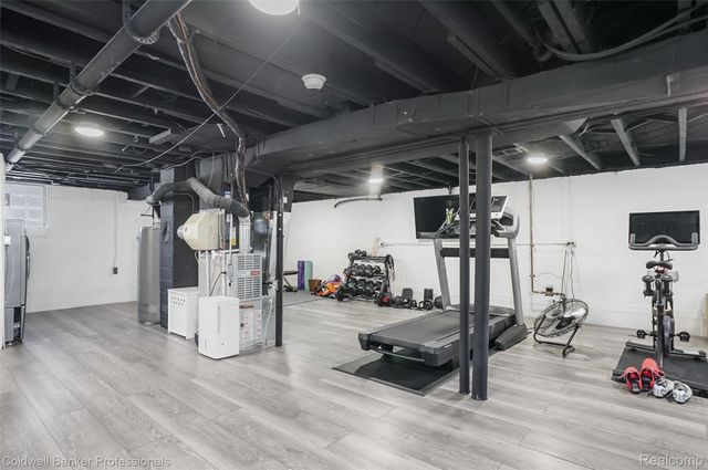 1302 Butternut Avenue, Royal Oak, MI 48073