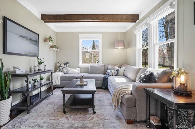 1302 Butternut Avenue, Royal Oak, MI 48073