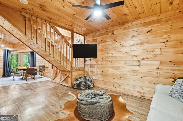 22 Evening Shade Trail, Mineral Bluff, GA 30559