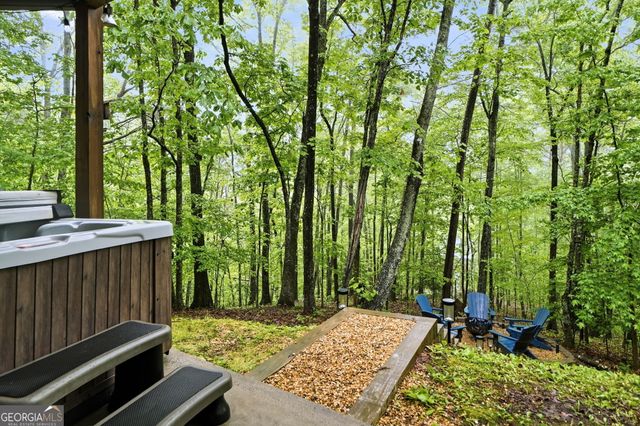 22 Evening Shade Trail, Mineral Bluff, GA 30559