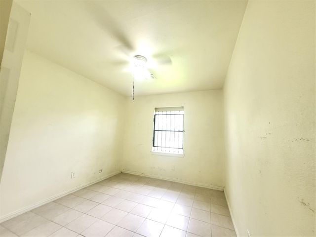 5514 S Acres Drive, Houston, TX 77048