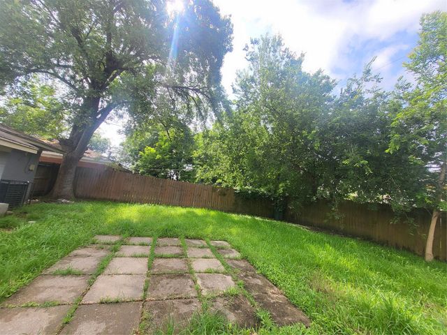5514 S Acres Drive, Houston, TX 77048