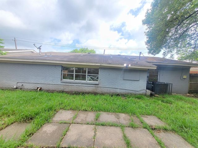 5514 S Acres Drive, Houston, TX 77048