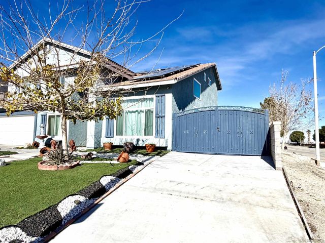 5873 Montery Place, Palmdale, CA 93552