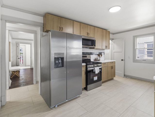 3317 10th AVENUE, Racine, WI 53402
