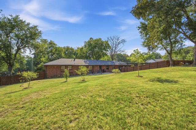 225 Peeler Trl, Madison, TN 37115