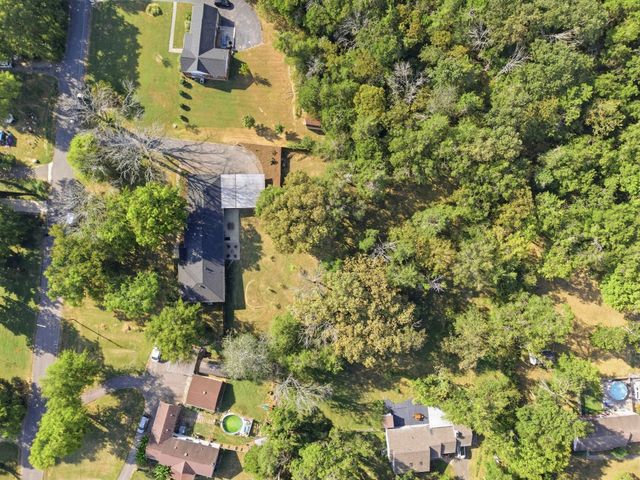 225 Peeler Trl, Madison, TN 37115