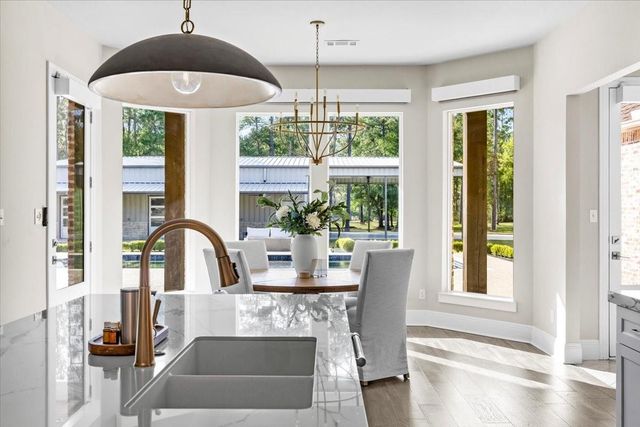 9110 Bear Creek Drive, Kountze, TX 77625