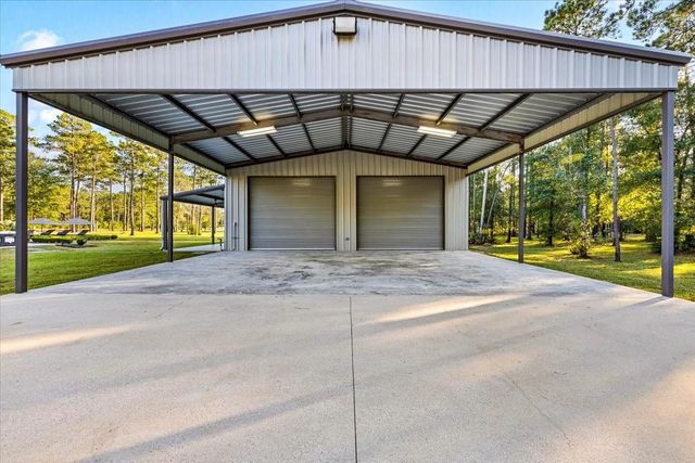 9110 Bear Creek Drive, Kountze, TX 77625