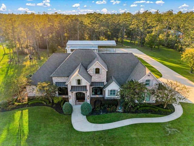 9110 Bear Creek Drive, Kountze, TX 77625