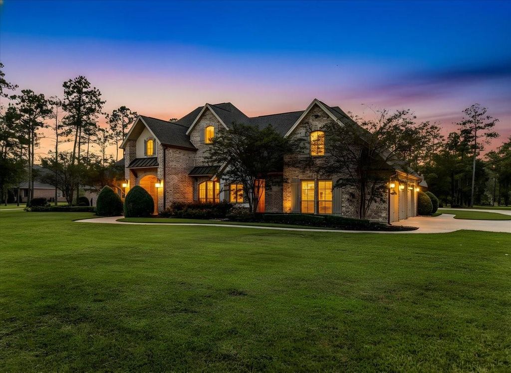 9110 Bear Creek Drive, Kountze, TX 77625