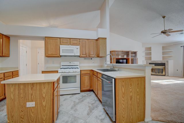 6908 Sweetbrier Avenue NW, Albuquerque, NM 87120