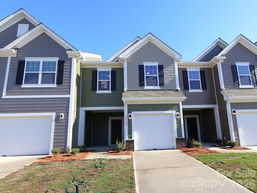 2718 Yeager Drive NW, Concord, NC 28027