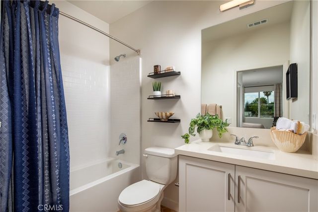 244 W Citrus Row, La Habra, CA 90631