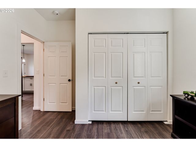 1332 Se STRONG Ave, Roseburg, OR 97470