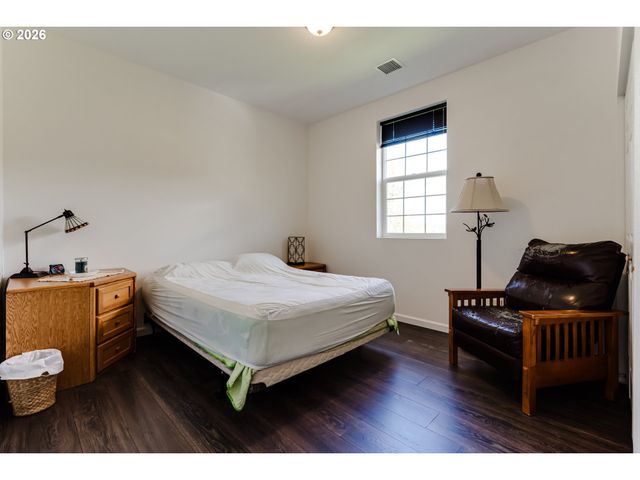 1332 Se STRONG Ave, Roseburg, OR 97470