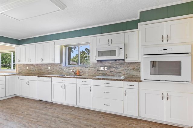 16027 Broadwater Drive, Crosby, TX 77532
