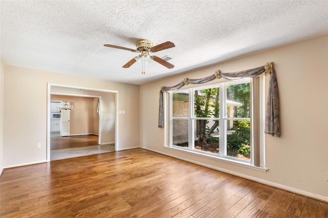 16027 Broadwater Drive, Crosby, TX 77532