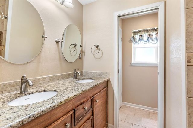 16027 Broadwater Drive, Crosby, TX 77532