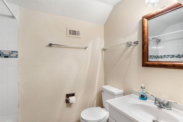 16027 Broadwater Drive, Crosby, TX 77532