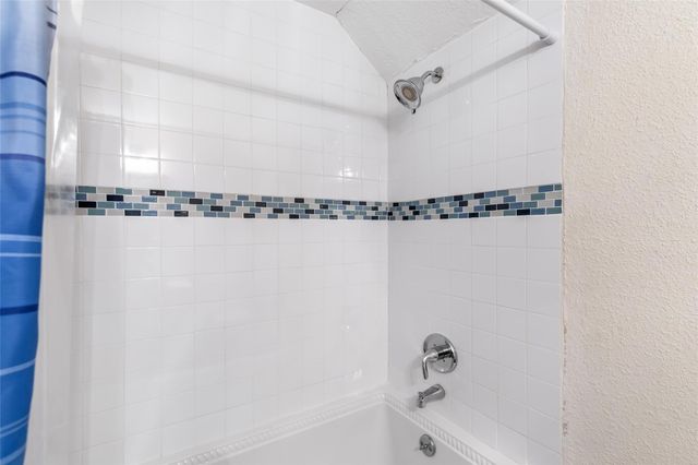 16027 Broadwater Drive, Crosby, TX 77532