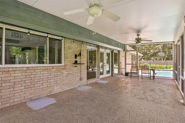 16027 Broadwater Drive, Crosby, TX 77532