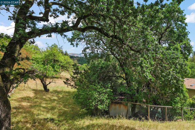 428 El Rio, Danville, CA 94526