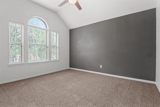 8613 Glen Canyon DR, Round Rock, TX 78681