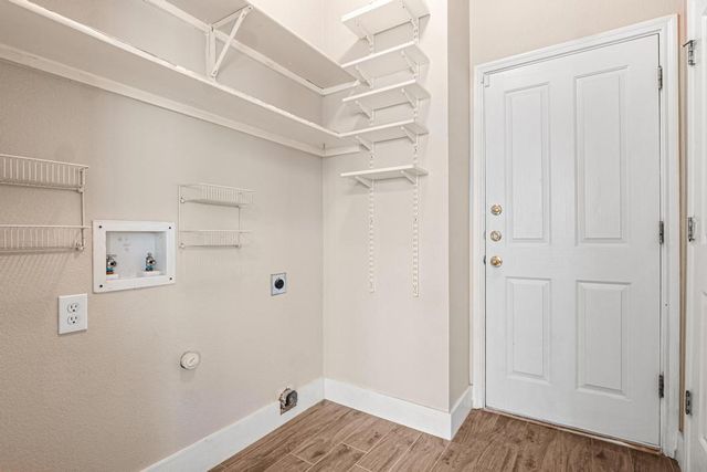 8613 Glen Canyon DR, Round Rock, TX 78681