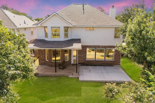 8613 Glen Canyon DR, Round Rock, TX 78681