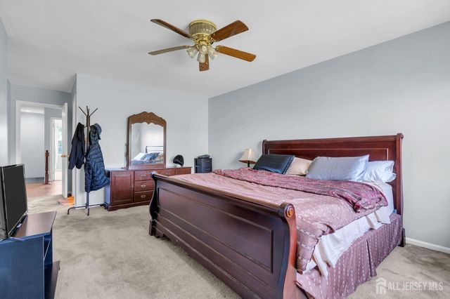 25 Paine Court, East Brunswick, NJ 08816