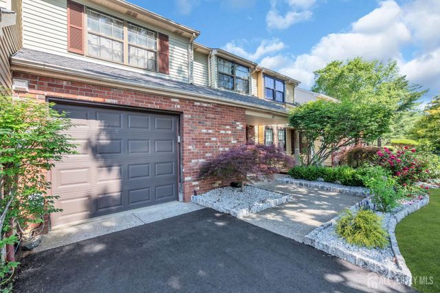 25 Paine Court, East Brunswick, NJ 08816