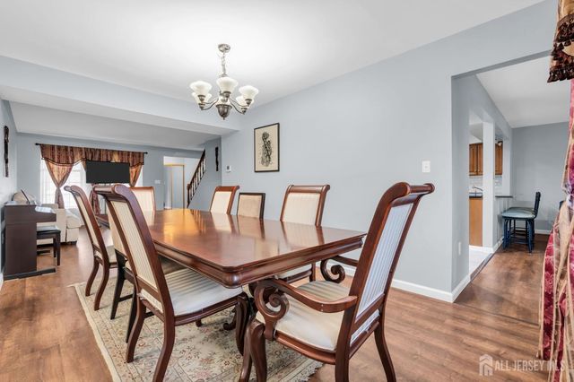 25 Paine Court, East Brunswick, NJ 08816