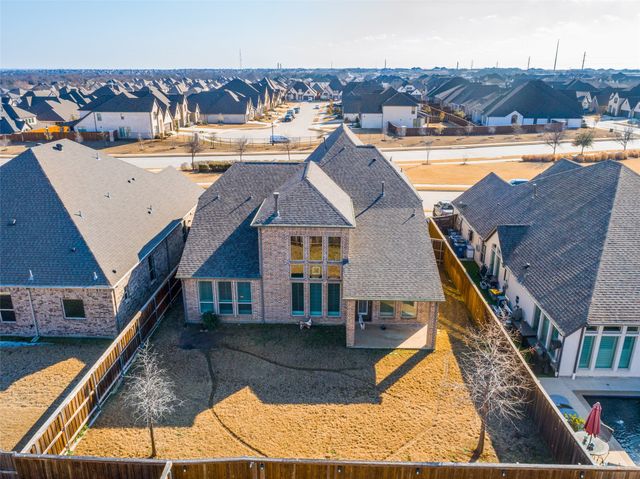 312 Texas Red Lane, Little Elm, TX 75068