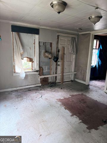 33 Tower Street, Kingston, GA 30145