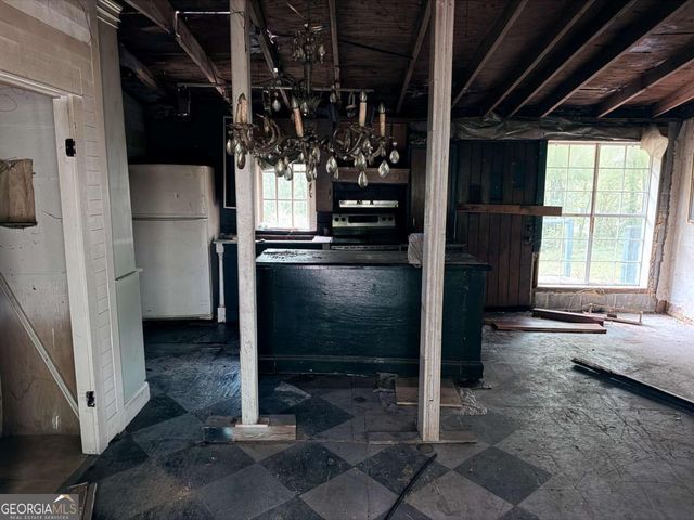 33 Tower Street, Kingston, GA 30145