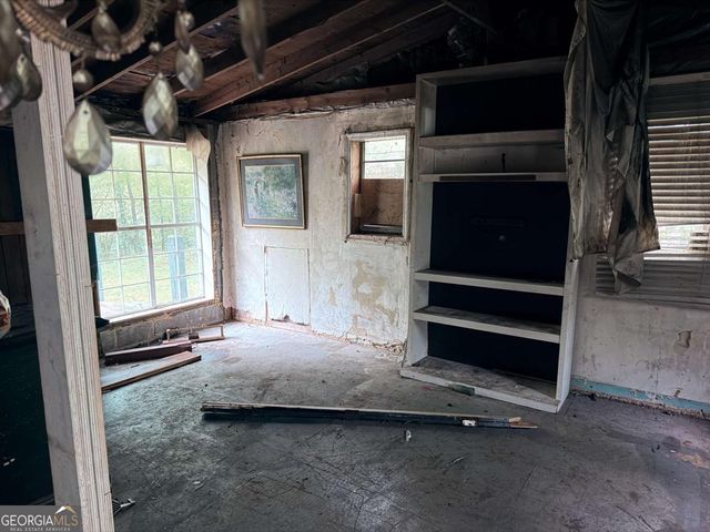 33 Tower Street, Kingston, GA 30145