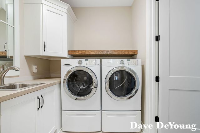 2019 Ottawa Beach Road, Holland, MI 49424