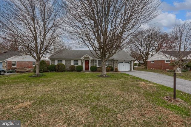 77 HIGHLAND DR, Lancaster, PA 17602