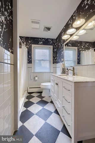 77 HIGHLAND DR, Lancaster, PA 17602