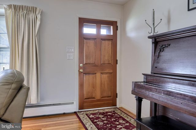 77 HIGHLAND DR, Lancaster, PA 17602