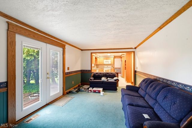 4209 Sunnyview Drive, Uniontown, OH 44685
