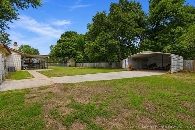 3637 E 143rd Street S, Bixby, OK 74008