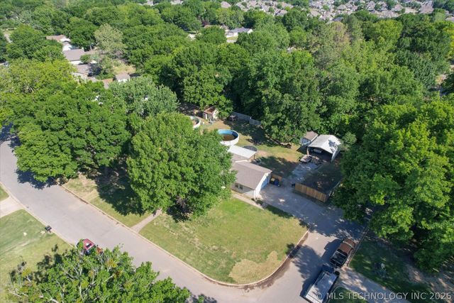 3637 E 143rd Street S, Bixby, OK 74008